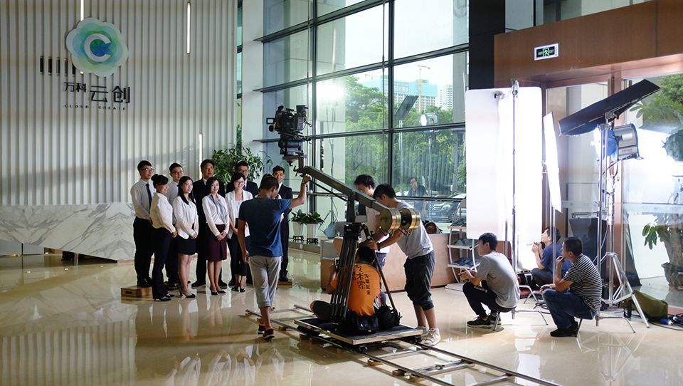 哇声片场配音演员幕后工作场景花絮
