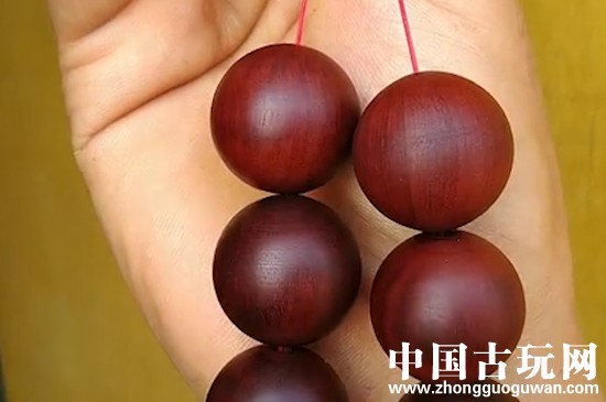 静心佛珠佩戴方式左手右手 睡前佩戴场景实拍