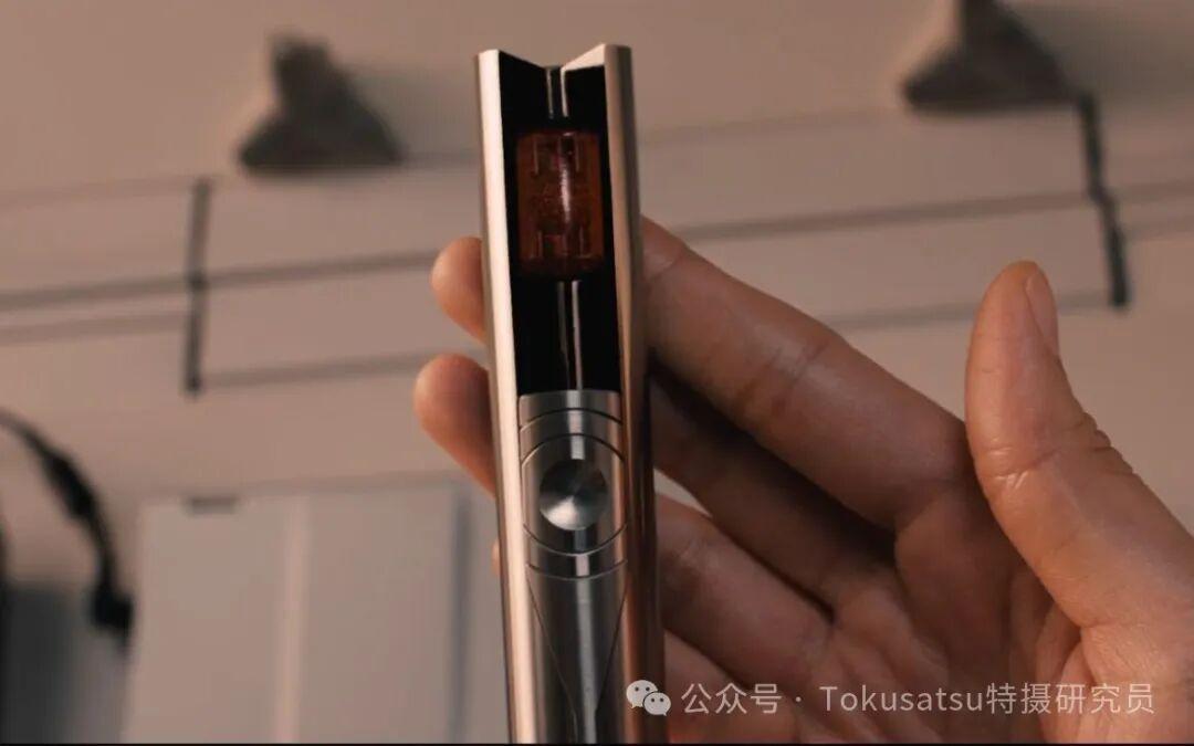 终极变身器国产与日系做工细节对比