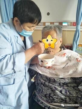 С�커��������ҽԺ�չ�������ʵ������Ƭ
