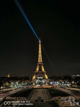 蜂云手机 拍照效果 夜景 外放音质 细节体验