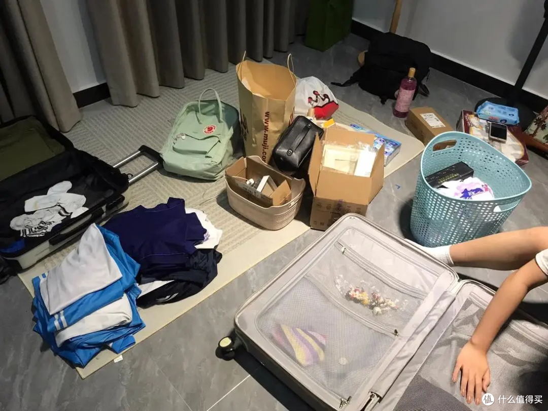 宜出门旅行背包收拾完成