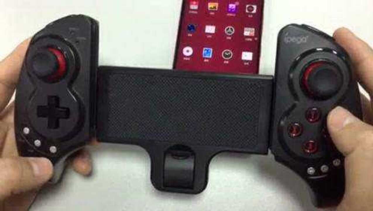 闪优手柄蓝牙配对安卓手机操作实拍图