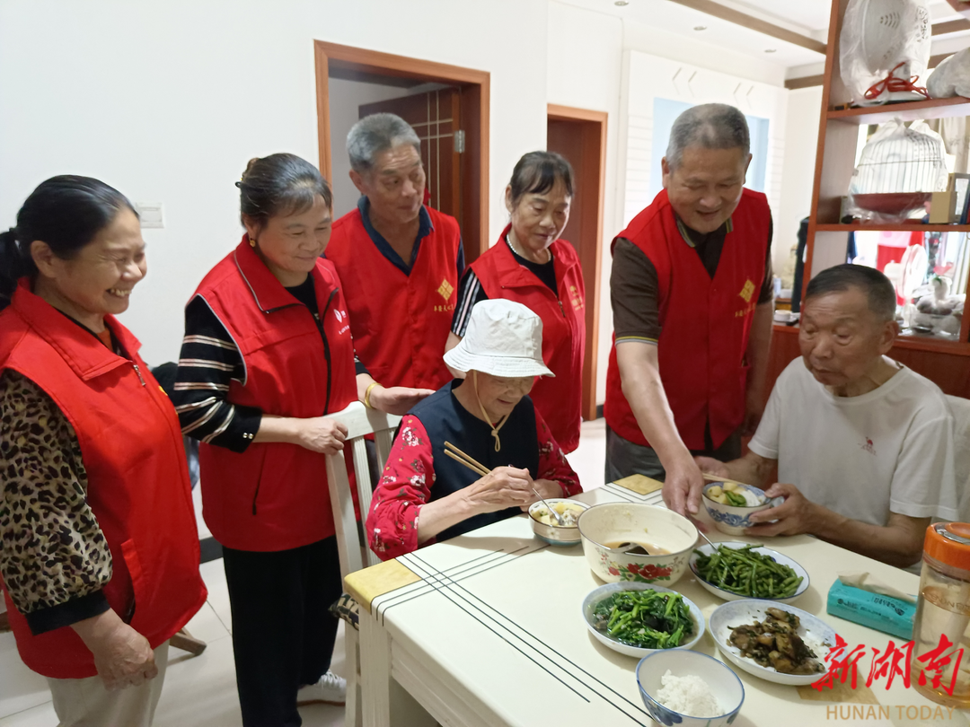 福寿康居家养老服务真实体验分享 上门护理 助餐 陪诊 服务场景配图