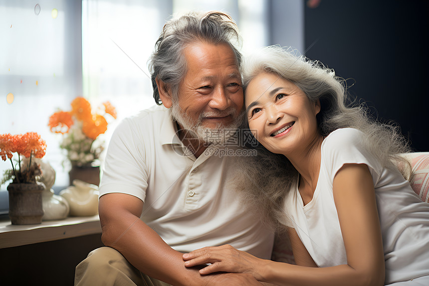 幸福相伴 夫妻共同面对困难相互扶持
