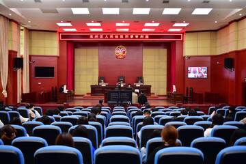 法学院毕业生考公务员进法院检察院场景