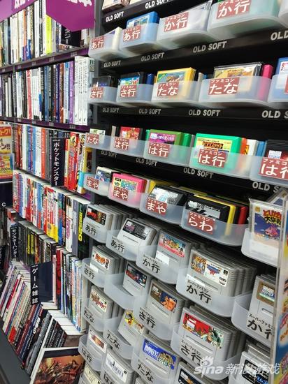 闲置二手捡漏市场 游戏卡带 手办模型 电玩周边 捡漏品类