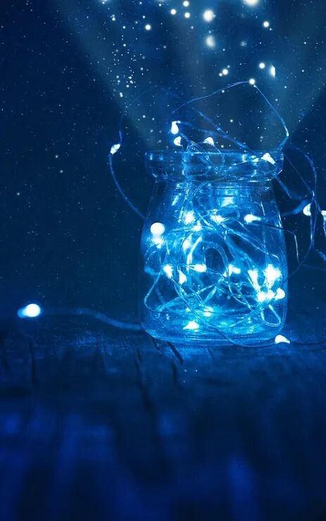 私话深夜情感电台 一个人听电台的治愈画面