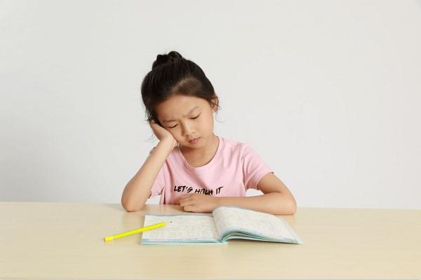 字闪闪练字课程小学生上课坐不住怎么办